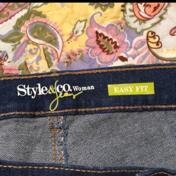 Jeans - Style & Co Woman, Easy Fit, Straight Leg - Picture 5 of 8
